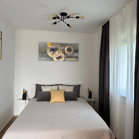 Apartmaji Meli Pu イゾラ エクステリア 写真