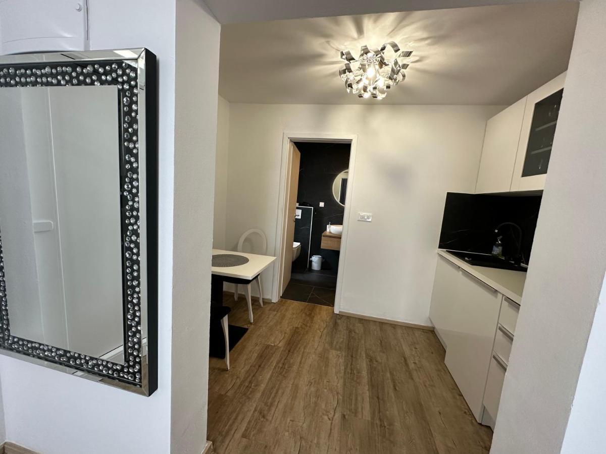 Apartmaji Meli Pu イゾラ エクステリア 写真