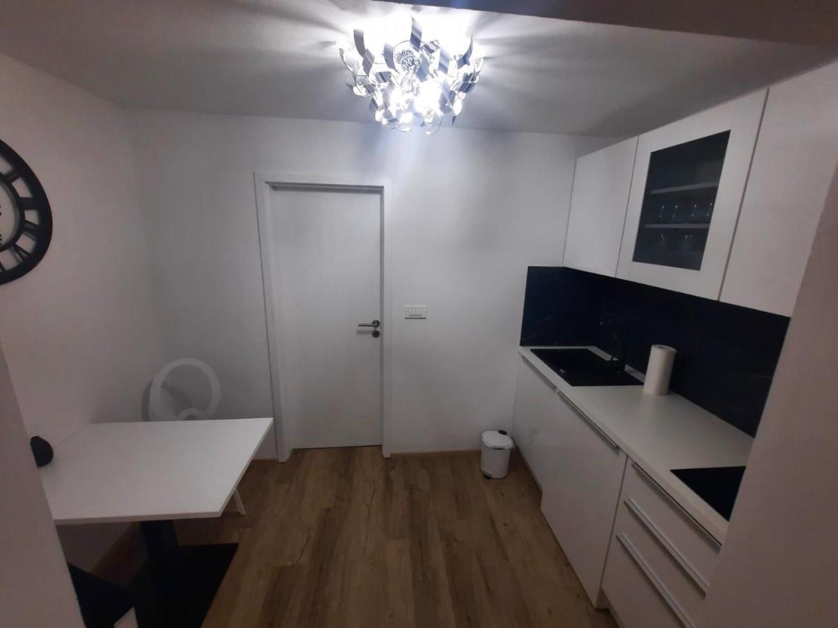 Apartmaji Meli Pu イゾラ エクステリア 写真