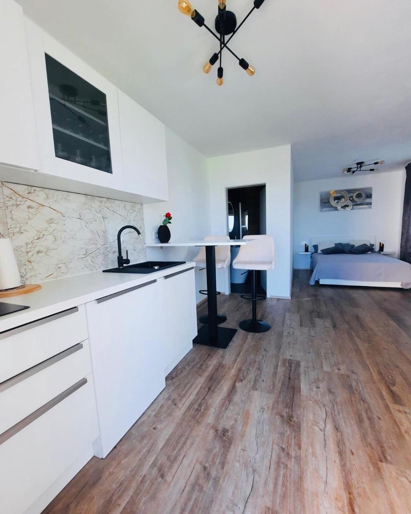 Apartmaji Meli Pu イゾラ エクステリア 写真