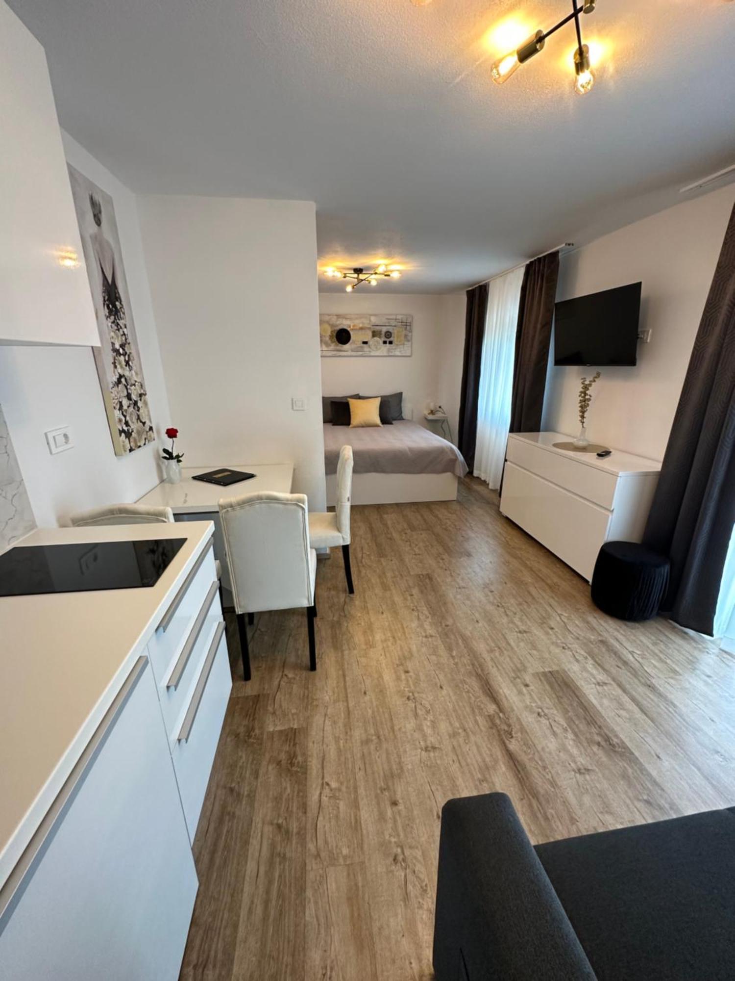 Apartmaji Meli Pu イゾラ エクステリア 写真